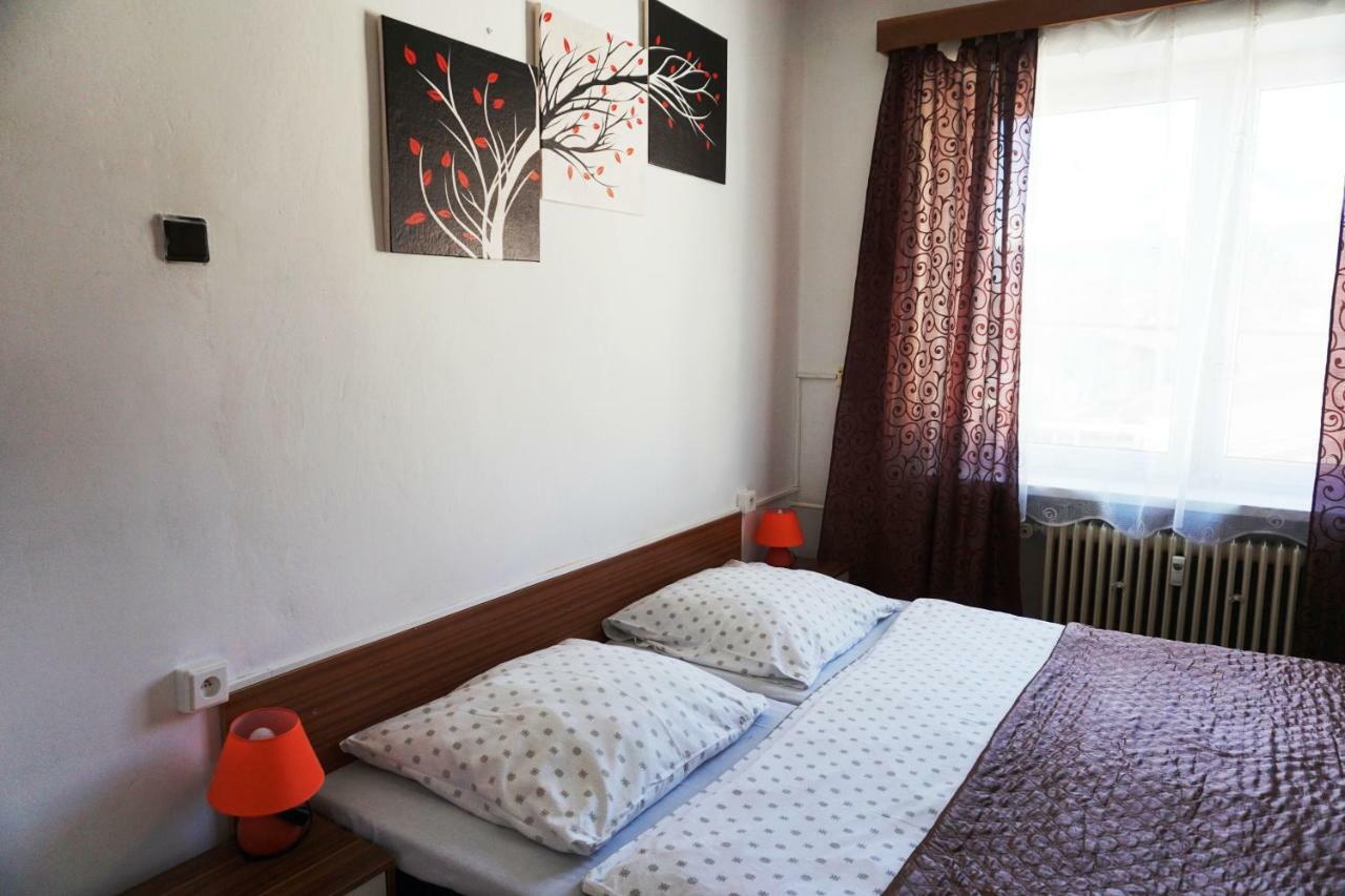 Hotel Gula Batizovce Eksteriør billede